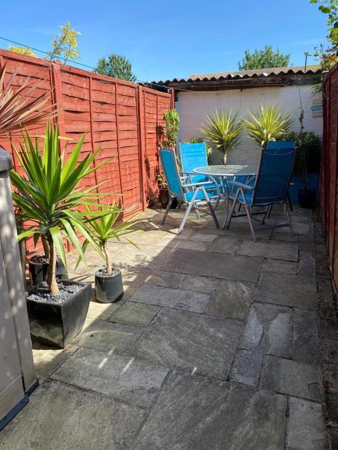 3 Bed In Colliers Wood Apartamento *