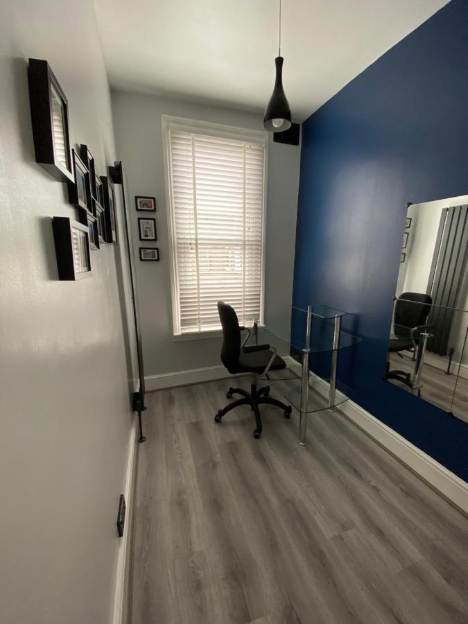 Apartamento 3 Bed In Colliers Wood